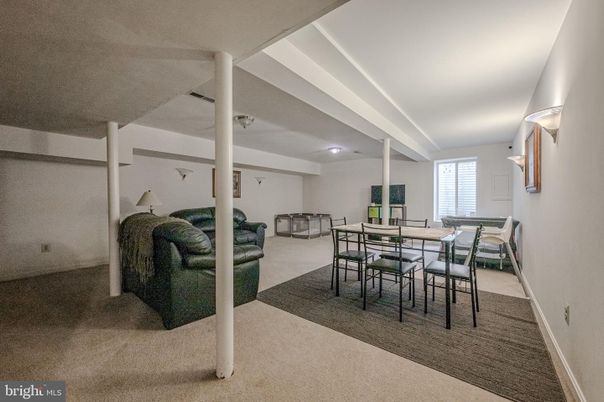 Dining room, Interior, Recessed Lighting