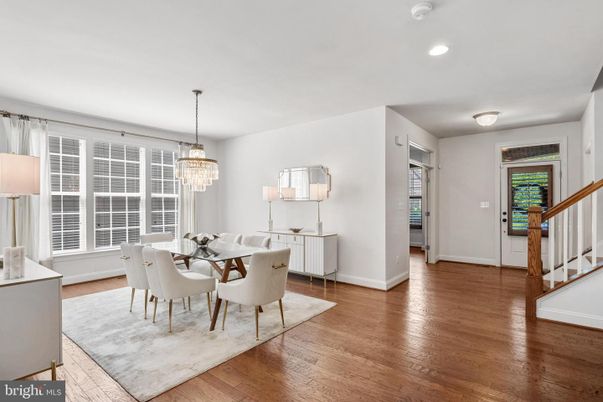 Chandelier, Dining room, Interior, Recessed Lighting, Wood Texture Flooring