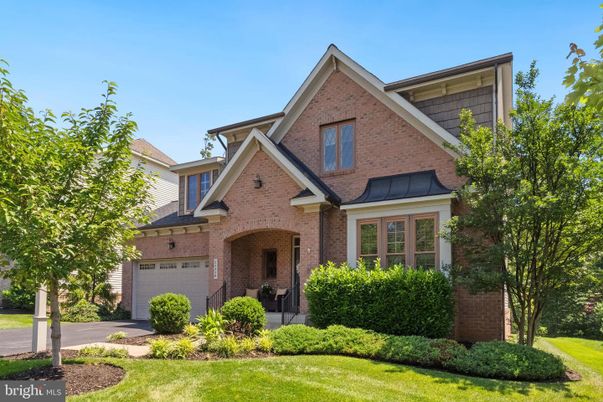 Attached, Exterior, Facade, Brick Facade, Brick Traditional