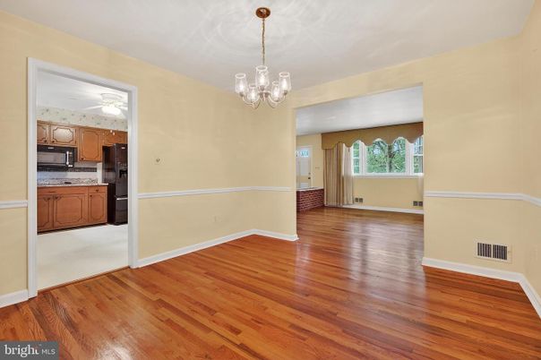 Chandelier, Empty room, Interior, Kitchen, Wood Texture Flooring