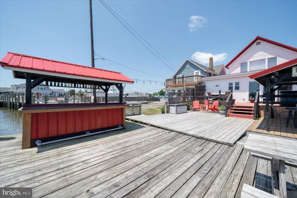 Exterior, Hot Tub