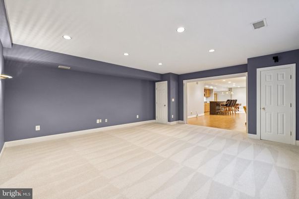 Dining room, Empty room, Interior, Recessed Lighting