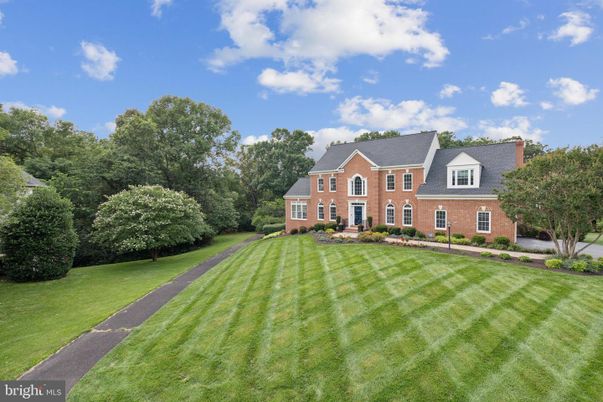 Backyard, Exterior, Facade, Brick Facade, French Provincial