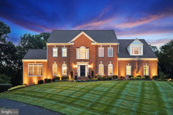 Exterior, Facade, Brick Facade, Georgian