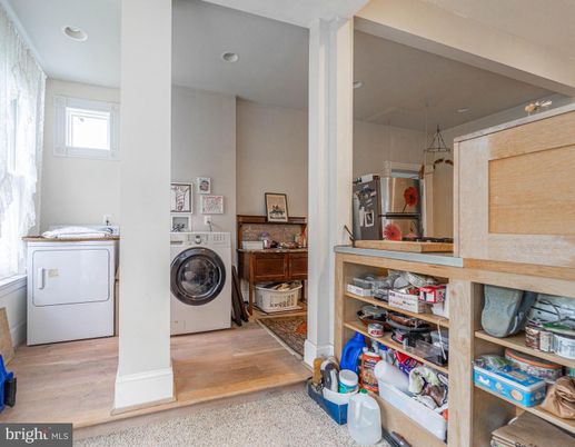 Interior, Recessed Lighting, Utility Closets, Washer, Wood Texture Flooring