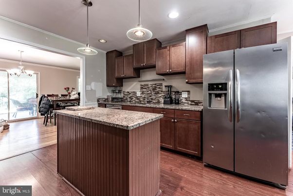Interior, Kitchen, Pendant Lights, Recessed Lighting, Wood Texture Flooring