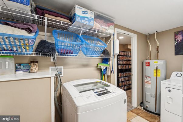 Interior, Recessed Lighting, Washer