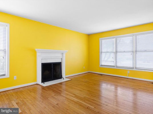 Empty room, Fireplace, Interior, Wood Texture Flooring