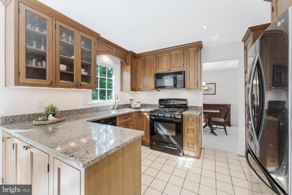 Dining room, Interior, Kitchen, Recessed Lighting