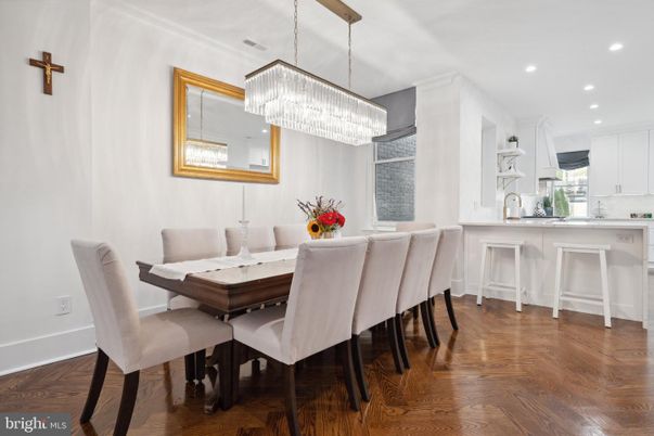 Chandelier, Dining room, Interior, Kitchen, Recessed Lighting, Wood Texture Flooring