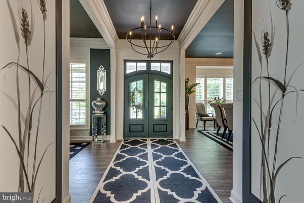 Chandelier, Interior, Wood Texture Flooring