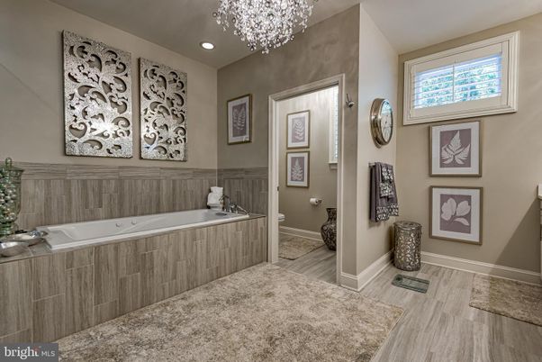 Bathroom, Chandelier, Interior, Recessed Lighting, Wood Texture Flooring