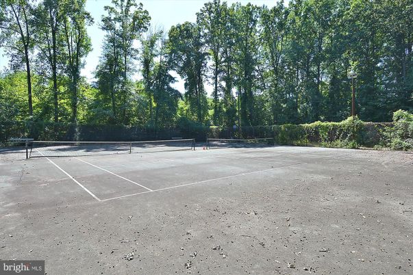 Exterior, Tennis Courts