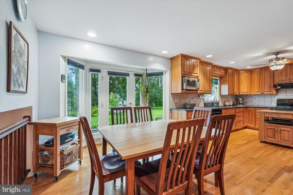 Dining room, Interior, Kitchen, Recessed Lighting, Wood Texture Flooring