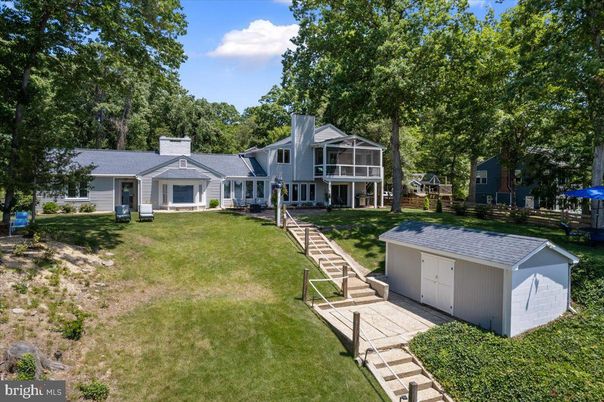 Backyard, Detached Garage, Exterior