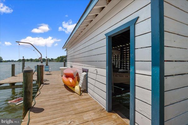 Exterior, Water