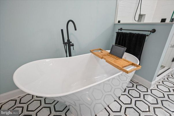 Bathroom, Free Standing Baths, Interior