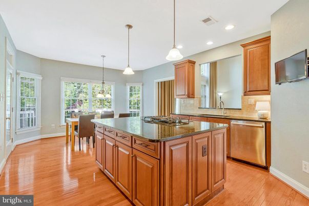 Dining room, Interior, Kitchen, Pendant Lights, Recessed Lighting, Wood Texture Flooring