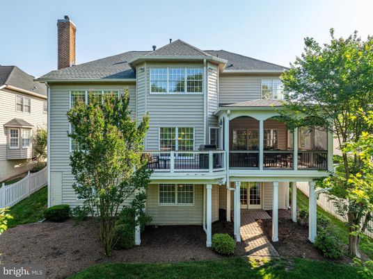 Backyard, Exterior, Facade, Queen Anne Victorian