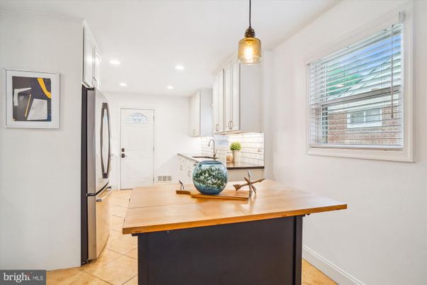 Interior, Kitchen, Pendant Lights, Recessed Lighting