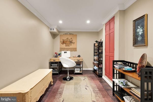 Home Office, Interior, Recessed Lighting, Wood Texture Flooring