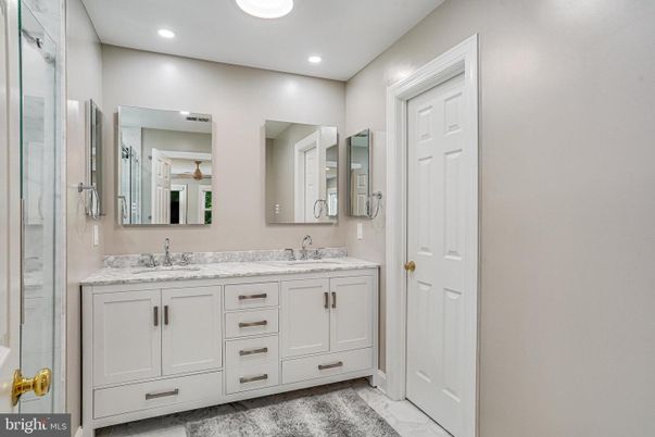 Bathroom, Dual Sink Vanities, Interior, Marble, Recessed Lighting
