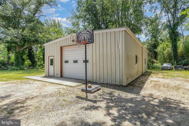 Backyard, Detached Garage, Exterior