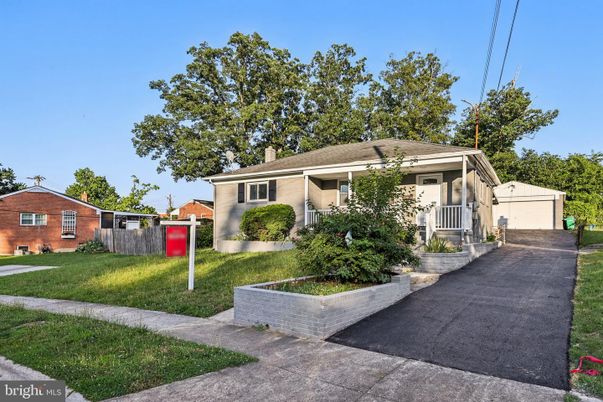 Backyard, Detached Garage, Exterior