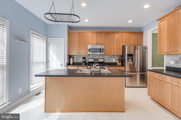 Interior, Kitchen, Pendant Lights, Recessed Lighting, Stainless Steel Appliances