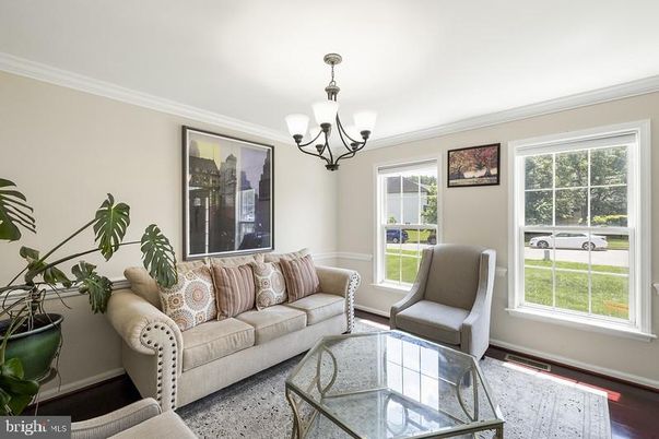 Chandelier, Interior, Living room, Wood Texture Flooring