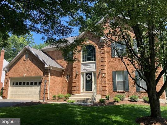 Attached, Exterior, Facade, Brick Facade, Brick Traditional