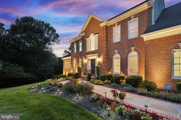Backyard, Exterior, Facade, Brick Facade, Brick Traditional