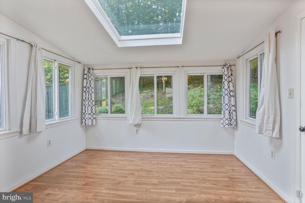 Empty room, Interior, Sun Room, Wood Texture Flooring
