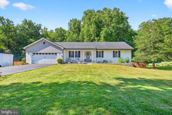 Attached, Backyard, Exterior, Facade, Ranch