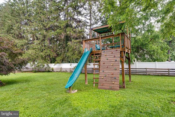 Backyard, Exterior, Playground