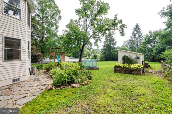 Backyard, Exterior, Playground