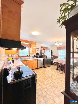 Dining room, Interior, Kitchen, Stainless Steel Appliances