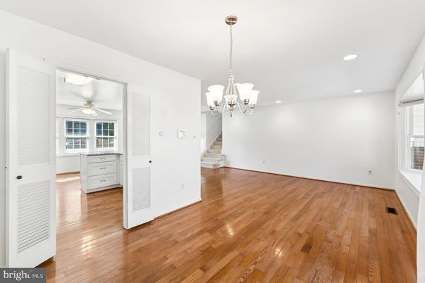Chandelier, Empty room, Interior, Recessed Lighting, Wood Texture Flooring