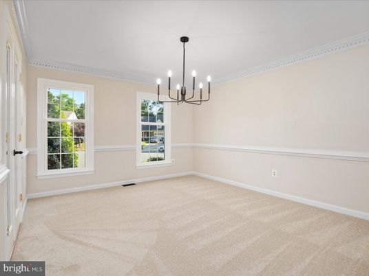 Empty room, Interior, Pendant Lights