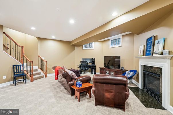 Fireplace, Interior, Living room, Recessed Lighting