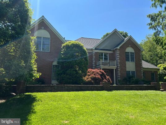 Exterior, Facade, Brick Facade, Brick Traditional