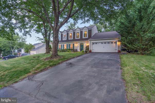 Attached, Backyard, Exterior, Facade, Cape Cod
