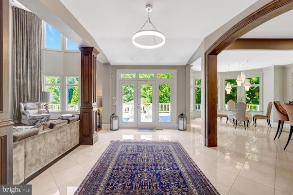 Dining room, Interior, Living room, Pendant Lights