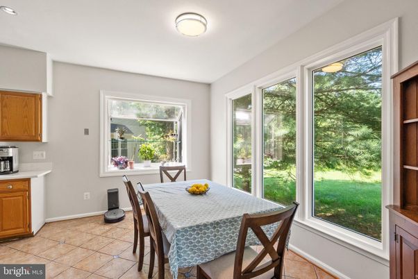 Dining room, Interior, Recessed Lighting