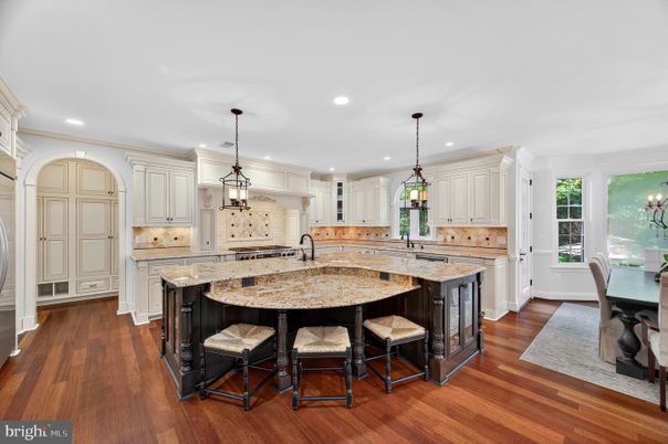 Dining room, Interior, Kitchen, Pendant Lights, Recessed Lighting, Wood Texture Flooring