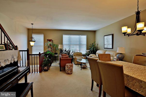 Dining room, Interior, Living room, Pendant Lights, Piano