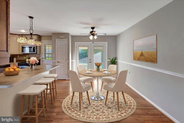 Dining room, Interior, Kitchen, Pendant Lights, Recessed Lighting, Wood Texture Flooring