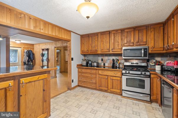 Interior, Kitchen, Stainless Steel Appliances