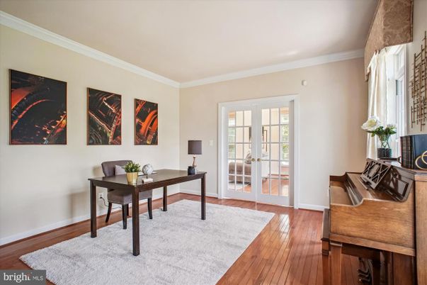 Home Office, Interior, Piano, Wood Texture Flooring