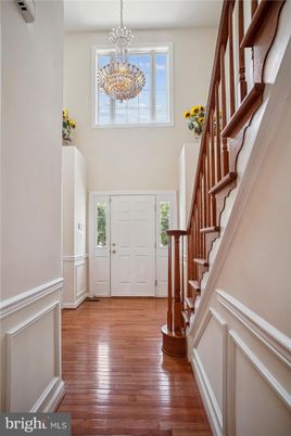 Chandelier, Interior, Wood Texture Flooring